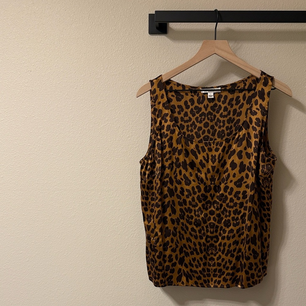 St. John Leopard Print Silk Blend Sleeveless Top Size Large - Picture 2 of 9